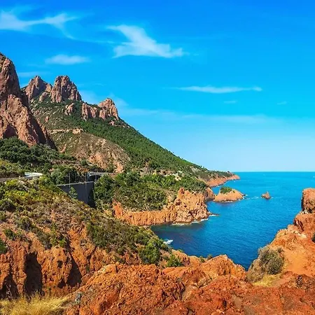 Etage Proche Bord De Quartier Boulouris Apartment Saint-Raphael (Var)