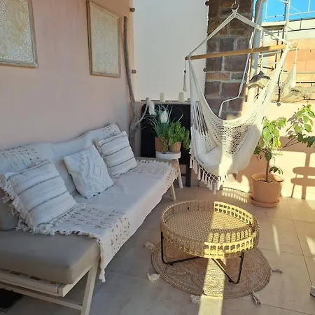 Apartment Etage Proche Bord De Quartier Boulouris Saint-Raphael (Var)