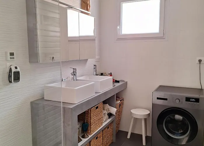 Etage Proche Bord De Quartier Boulouris * Сен-Рафаэль